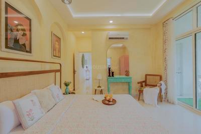 Bedroom Image of 800 Sq.ft 1 BHK Apartment / Flat for rent in Marna Siolim Goa for Rs. 45000