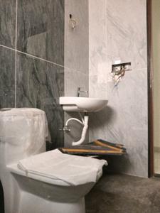 Bedroom One Image of 1000 Sq.ft 2 BHK Apartment / Flat for rent in Mahadevapura Bengaluru for Rs. 46005