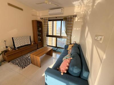 Hall Image of 900 Sq.ft 2 BHK Apartment / Flat for sale in Mulund West Mumbai for Rs. 25000000