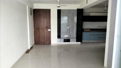 Living Room Image of 1980 Sq.ft 3 BHK Apartment / Flat for rent in Meera Bellevue, Raysan Gandhinagar for Rs. 24000
