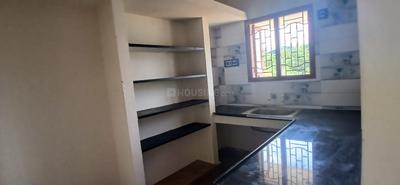 Kitchen Image of 600 Sq.ft 1 BHK Builder Floor for rent in Balaganapathy Nagar Thanjavur for Rs. 8500