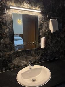 Bathroom Image of 2400 Sq.ft 3.5 BHK Apartment / Flat for rent in Ashok Nagar Allahabad for Rs. 55000