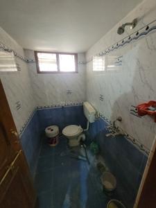 Bathroom Image of 1200 Sq.ft 3 BHK Independent House for rent in Scheme No 114 Indore for Rs. 35000