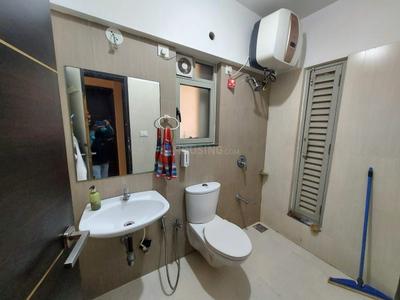Image of 1350 Sq.ft 2.5 BHK Apartment / Flat for rent in Adani The Meadows, Shantigram, Ahmedabad for Rs. 45000