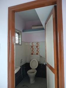 Bathroom Image of 1200 Sq.ft 1 BHK Builder Floor for rent in Ramamurthy Nagar Bengaluru for Rs. 12000