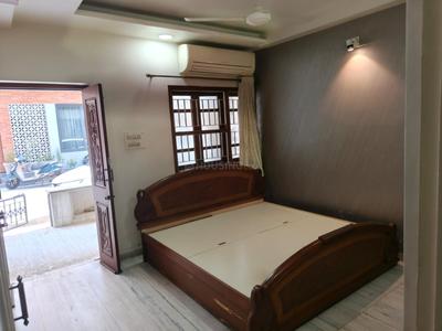 Bedroom Image of 1250 Sq.ft 2 BHK Villa for rent in Ambawadi Ahmedabad for Rs. 26100