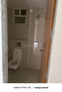 Bathroom Image of 1250 Sq.ft 3 BHK Apartment / Flat for sale in Courtyard Regalia II, Bhayli Vadodara for Rs. 6800000