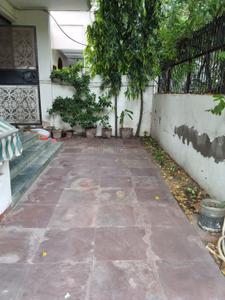 Image of 1900 Sq.ft 2 BHK Independent House for rent in Sector 26, Noida for Rs. 29000