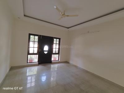 Bedroom Image of 2198 Sq.ft 4 BHK Apartment / Flat for sale in Rudra Twin Towers, Butler Colony Lucknow for Rs. 19000000