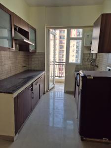 Kitchen Image of 890 Sq.ft 2 BHK Apartment / Flat for rent in Sethi Max Royal, Sector 76 Noida for Rs. 26000