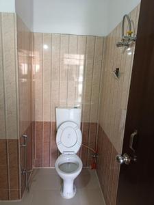 Image of 1750 Sq.ft 3 BHK Builder Floor for rent in Sector 71, Noida for Rs. 32000