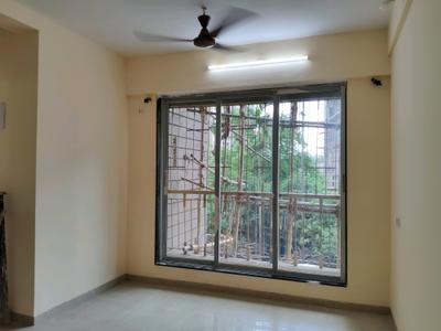 Living Room Image of 920 Sq.ft 2 BHK Apartment / Flat for rent in Kasarvadavali Thane for Rs. 28000