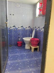 Bathroom Image of 2200 Sq.ft 2 BHK Independent House for rent in Ellora Park Vadodara for Rs. 25000
