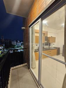 Balcony Image of 700 Sq.ft 1 BHK Apartment / Flat for rent in Domlur Layout Bengaluru for Rs. 43000