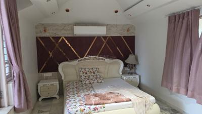 Bedroom Image of 4000 Sq.ft 5 BHK Villa for rent in Ramdev Nagar Ahmedabad for Rs. 225000