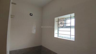 Bathroom Image of 600 Sq.ft 1 BHK Builder Floor for rent in Bommanahalli Bengaluru for Rs. 18000