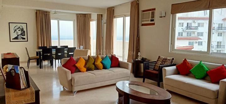 DLF New Town Heights Main Image 1