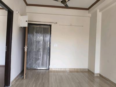 Living Room Image of 975 Sq.ft 2 BHK Apartment / Flat for rent in Amrapali Verona Heights, Noida Extension Greater Noida for Rs. 18000