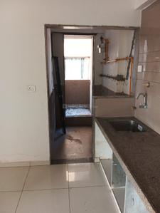 Kitchen Image of 1200 Sq.ft 2 BHK Apartment / Flat for rent in Zaveri Greens, Ghuma Ahmedabad for Rs. 20000