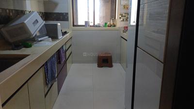Kitchen Image of 1200 Sq.ft 3 BHK Apartment / Flat for rent in Vastu Tower, Malad West Mumbai for Rs. 125000