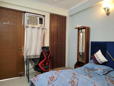 Bedroom Image of 1200 Sq.ft 3 BHK Builder Floor for sale in Sun Affordable Flats, Freedom Fighters Enclave New Delhi for Rs. 10000000