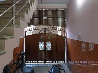 Kitchen Image of 2300 Sq.ft 6 BHK Apartment / Flat for sale in Narela New Delhi for Rs. 14500000