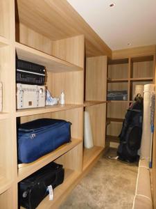 Kitchen Image of 4590 Sq.ft 4 BHK Builder Floor for sale in Vasant Vihar New Delhi for Rs. 270000000