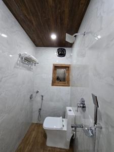 Bathroom Image of 1500 Sq.ft 2 BHK Independent House for rent in Zoo Tiniali Guwahati for Rs. 30000