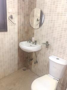 Bathroom Image of 1700 Sq.ft 2 BHK Builder Floor for rent in Sector 31 Faridabad for Rs. 22000