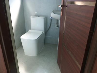 Bedroom One Image of 1950 Sq.ft 3 BHK Apartment / Flat for sale in Sector 9 Gurgaon for Rs. 16500000