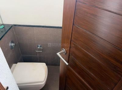 Bathroom Image of 2500 Sq.ft 4 BHK Apartment / Flat for rent in Koottuli Kozhikode for Rs. 90000