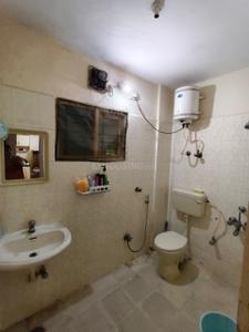 Bathroom Image of 1280 Sq.ft 2 BHK Builder Floor for rent in Murugeshpalya Bengaluru for Rs. 40000