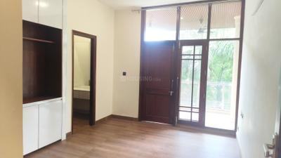 Bedroom Image of 3000 Sq.ft 3 BHK Builder Floor for rent in Sector 47 Noida for Rs. 60000
