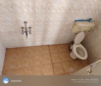 Bathroom Image of 1525 Sq.ft 3 BHK Apartment / Flat for sale in Nirmiti Ragdari Apartment, Aundh Pune for Rs. 20000000