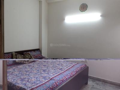 Bedroom Image of 1350 Sq.ft 3 BHK Builder Floor for rent in East Of Kailash New Delhi for Rs. 75000