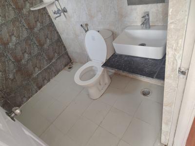 Image of 1340 Sq.ft 2.5 BHK Apartment / Flat for rent in RG Luxury Homes Tower A F And M, Noida Extension, Greater Noida for Rs. 21500