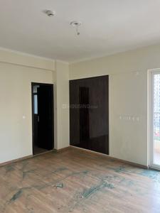Bedroom Image of 1350 Sq.ft 3 BHK Apartment / Flat for sale in Amrapali Crystal Homes Phase 1, Sector 76 Noida for Rs. 18000000