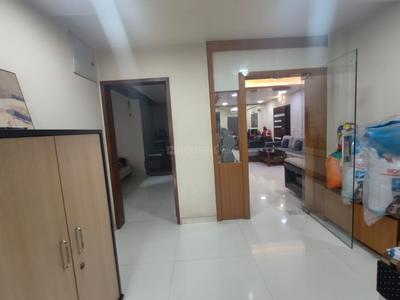 Bedroom Image of 3300 Sq.ft 5 BHK Apartment / Flat for sale in Bodakdev Ahmedabad for Rs. 22000000