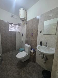 Bathroom Image of 1500 Sq.ft 3 BHK Apartment / Flat for rent in New Tippasandra Bengaluru for Rs. 50000