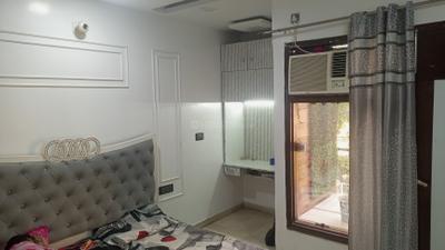 Bedroom Image of 1090 Sq.ft 2 BHK Builder Floor for sale in Pitampura New Delhi for Rs. 17500000