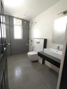 Bathroom Image of 1588 Sq.ft 3.5 BHK Apartment / Flat for sale in Wave City Center Amore, Sector 32 Noida for Rs. 38430000