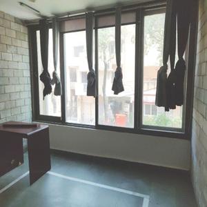Bedroom Image of 1800 Sq.ft 4 BHK Apartment / Flat for rent in Sarita Vihar New Delhi for Rs. 75000