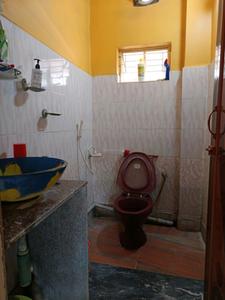 Common Bathroom Image of 970 Sq.ft 3 BHK Apartment / Flat for sale in Paschim Putiary Kolkata for Rs. 3200000