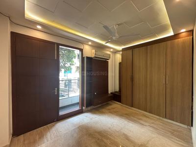 Image of 900 Sq.ft 2 BHK Builder Floor for rent in Ramesh Nagar, New Delhi for Rs. 40000