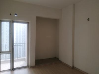 Bedroom Image of 1650 Sq.ft 3 BHK Apartment / Flat for rent in DLF Capital Greens, Karampura New Delhi for Rs. 55000
