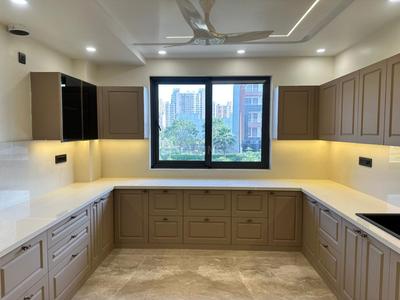 Kitchen Image of 2250 Sq.ft 3 BHK Builder Floor for sale in BPTP Parklands Pride, Sector 77 Faridabad for Rs. 26000000