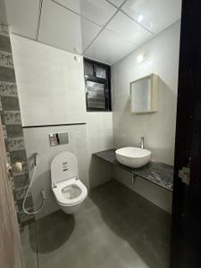 Bathroom Image of 2700 Sq.ft 4 BHK Apartment / Flat for sale in Kothrud Pune for Rs. 34000000