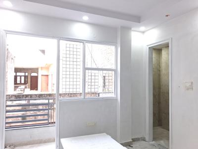 Bedroom Image of 1500 Sq.ft 3 BHK Builder Floor for sale in Mansarover Garden New Delhi for Rs. 16500000