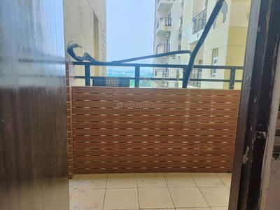 Balcony Image of 1600 Sq.ft 3 BHK Apartment / Flat for rent in Vrindavan Yojana Lucknow for Rs. 45000