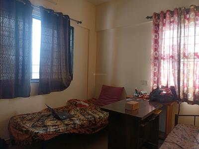 Bedroom Image of 1000 Sq.ft 2 BHK Apartment / Flat for rent in Magarpatta Iris, Magarpatta City Pune for Rs. 32000
